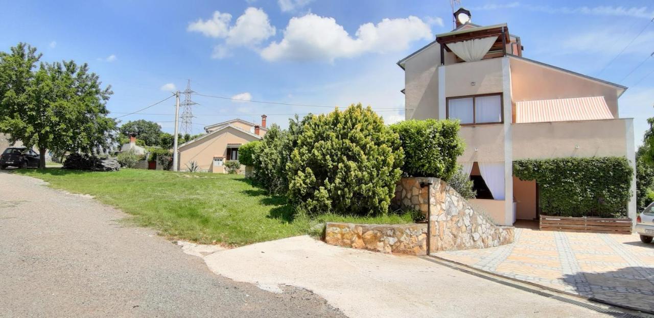 Apartments Demori Galižana Екстериор снимка